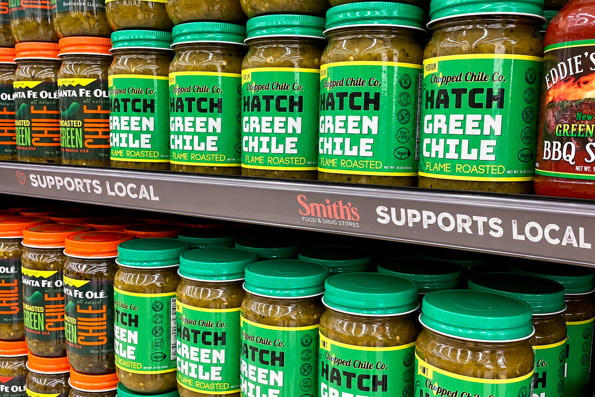 Chopped Chile Co. Hatch green chile jars on a Smith’s grocery shelf.